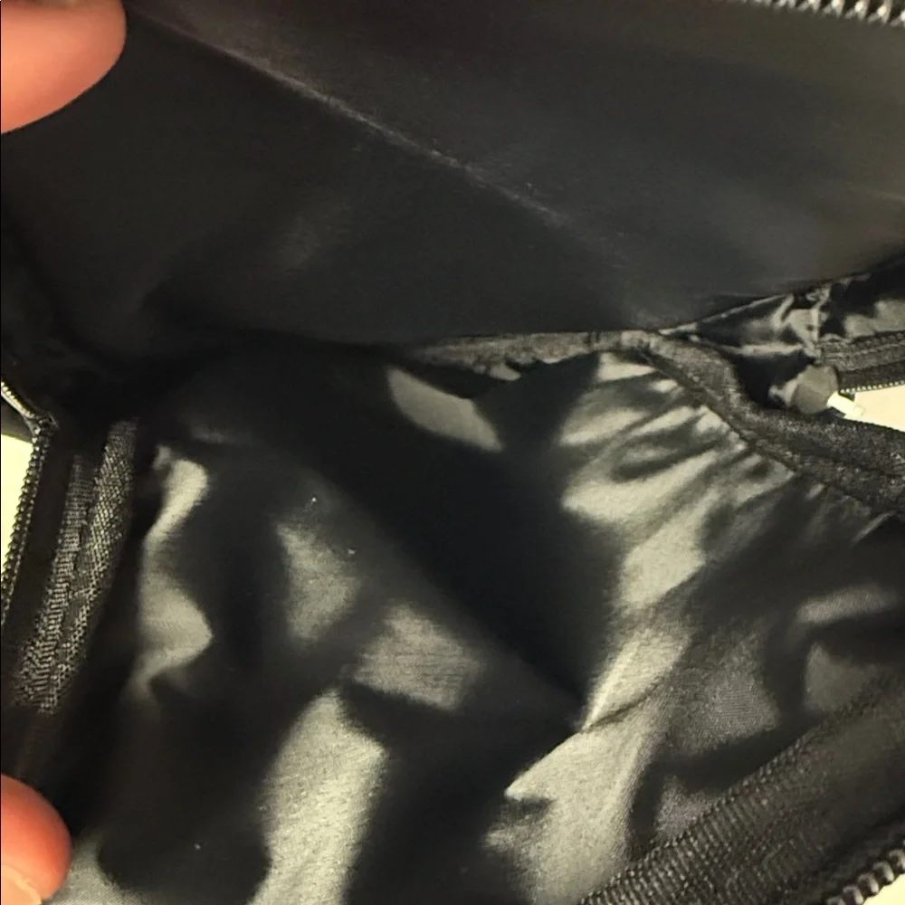DSW Black Nylon Crossbody Travel Bag 9x12